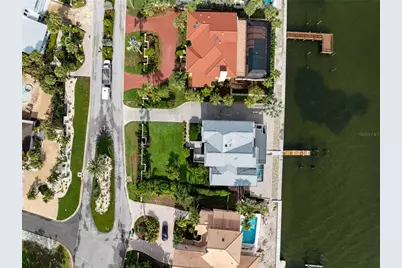 709 Key Royale Drive, Holmes Beach, FL 34217 - Photo 7