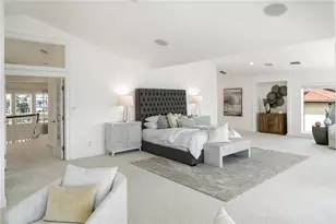 709 Key Royale Dr, Holmes Beach, FL 34217 - Photo 53