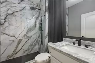 2821 Oriole Dr, Sarasota, FL 34243 - Photo 23