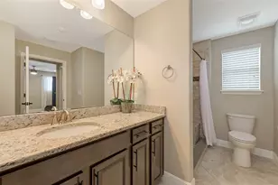 2821 Oriole Dr, Sarasota, FL 34243 - Photo 45