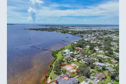 2110 4th Street Court W, Palmetto, FL 34221 - Photo 3