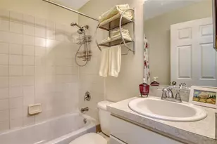 4235 Castlebridge Ln, Sarasota, FL 34238 - Photo 27