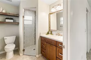 5471 Cynthia Ln, Sarasota, FL 34235 - Photo 31