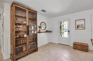 207 Peacock Ln, Holmes Beach, FL 34217 - Photo 9