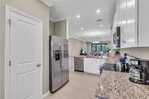 12413 Osorio Ct, Sarasota, FL 34238 - Photo 7