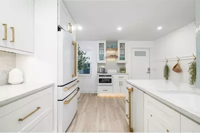 19 Whispering Sands Drive #302, Sarasota, FL 34242 - Photo 13