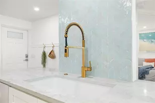 19 Whispering Sands Dr, Sarasota, FL 34242 - Photo 19