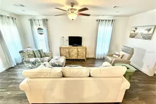 4822 Tri Par Dr, Sarasota, FL 34234 - Photo 17