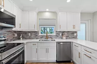 5830 Midnight Pass Rd, Sarasota, FL 34242 - Photo 5