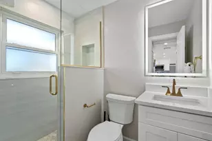 5830 Midnight Pass Rd, Sarasota, FL 34242 - Photo 15