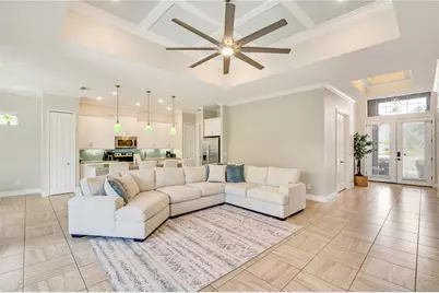 6615 35th Court E, Sarasota, FL 34243 - Photo 9