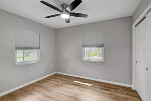 102 20th St NE, Bradenton, FL 34208 - Photo 27