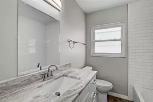 102 20th St NE, Bradenton, FL 34208 - Photo 25