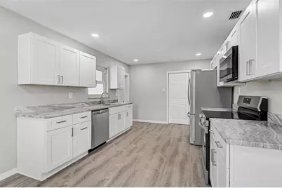 102 20th Street NE, Bradenton, FL 34208 - Photo 17