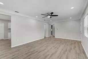 102 20th St NE, Bradenton, FL 34208 - Photo 11