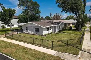 102 20th St NE, Bradenton, FL 34208 - Photo 41