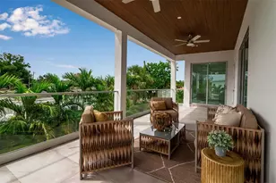 2532 Fruit Tree Dr, Sarasota, FL 34239 - Photo 45