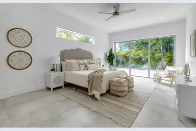 2532 Fruit Tree Drive, Sarasota, FL 34239 - Photo 19