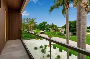 2532 Fruit Tree Dr, Sarasota, FL 34239 - Photo 33