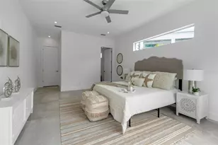 2532 Fruit Tree Dr, Sarasota, FL 34239 - Photo 19