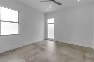 2532 Fruit Tree Dr, Sarasota, FL 34239 - Photo 33