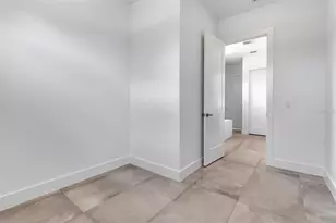 2532 Fruit Tree Dr, Sarasota, FL 34239 - Photo 25