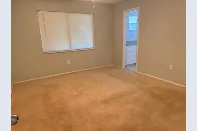 5531 Riverbluff Circle #V9, Sarasota, FL 34231 - Photo 9