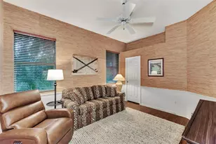 383 Cedarbrook Ct, Venice, FL 34292 - Photo 29