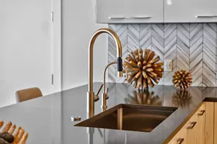 605 S Gulfstream Ave, Sarasota, FL 34236 - Photo 11