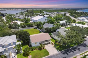 1408 43rd Ave Dr W, Palmetto, FL 34221 - Photo 3