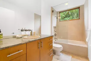 587 47th St, Sarasota, FL 34234 - Photo 11