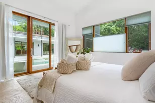 587 47th St, Sarasota, FL 34234 - Photo 9