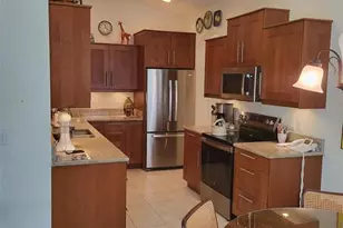 111 Auburn Woods Cir, Venice, FL 34292 - Photo 9