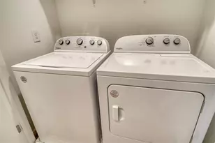 1828 Vanora Ln, Sarasota, FL 34240 - Photo 19