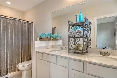 1828 Vanora Lane, Sarasota, FL 34240 - Photo 13