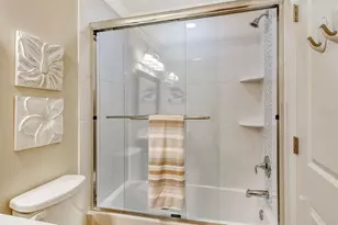 6041 Clubside Dr, Sarasota, FL 34243 - Photo 37