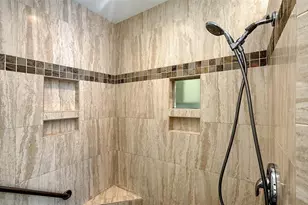 4326 Oak View Dr, Sarasota, FL 34232 - Photo 23