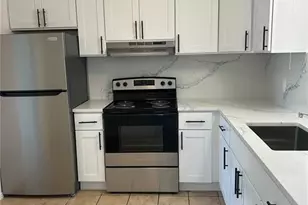 5903 Richard Pl, Sarasota, FL 34231 - Photo 9