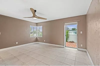 170 Roosevelt Drive #1, Sarasota, FL 34236 - Photo 5