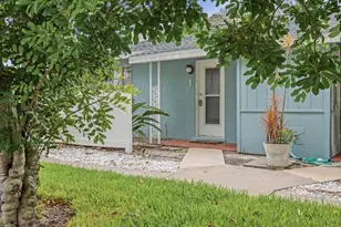 170 Roosevelt Dr, Sarasota, FL 34236 - Photo 3