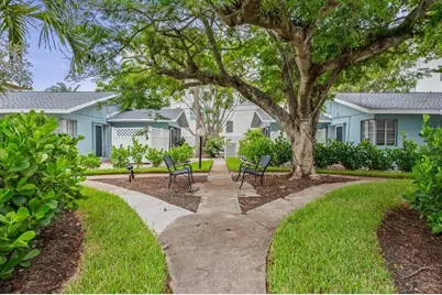 170 Roosevelt Drive #1, Sarasota, FL 34236 - Photo 15