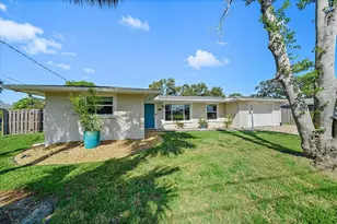 455 N Shore Dr, Osprey, FL 34229 - Photo 1