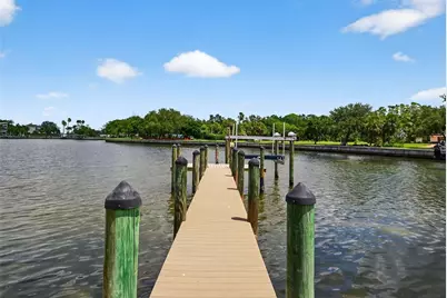377 S Shore Drive, Sarasota, FL 34234 - Photo 11