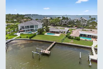 377 S Shore Drive, Sarasota, FL 34234 - Photo 5