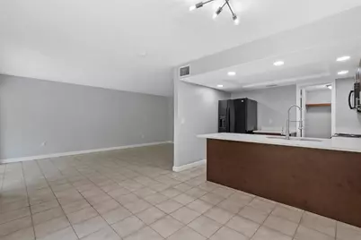 1125 Longfellow Way, Sarasota, FL 34243 - Photo 9