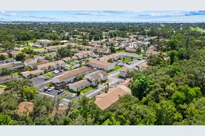 1125 Longfellow Way, Sarasota, FL 34243 - Photo 31