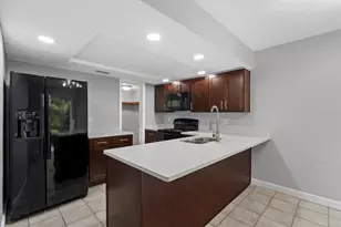 1125 Longfellow Way, Sarasota, FL 34243 - Photo 7