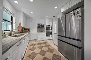 2616 Martin St, Sarasota, FL 34237 - Photo 13