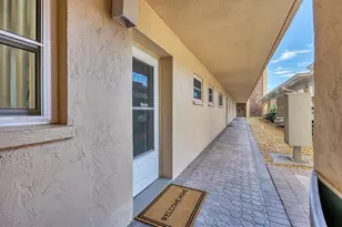 1350 N Portofino Dr, Sarasota, FL 34242 - Photo 11