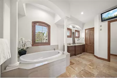 5830 Jamila River Drive, Venice, FL 34293 - Photo 31